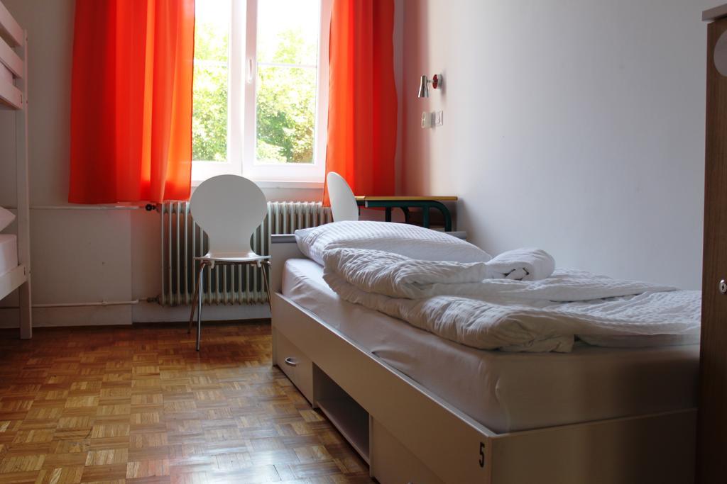 Single Room with Shared Bathroom